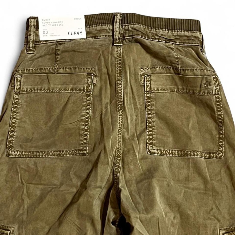 American Eagle NWT Curvy Super High Rise Baggy Cargo Pants 00 Short - Picture 6 of 6